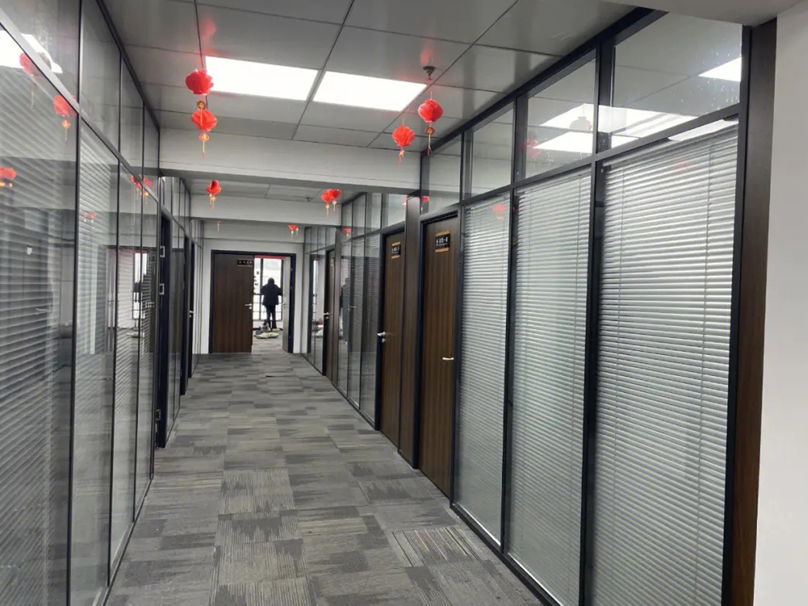 合肥辦公樓裝修領(lǐng)軍者，知名公司引領(lǐng)行業(yè)潮流！(圖3)