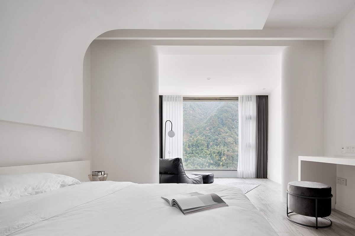 超白”客房:現(xiàn)代極簡風(fēng)民宿裝修設(shè)計(圖1) 超白”客房:現(xiàn)代極簡風(fēng)民宿裝修設(shè)計(圖1)