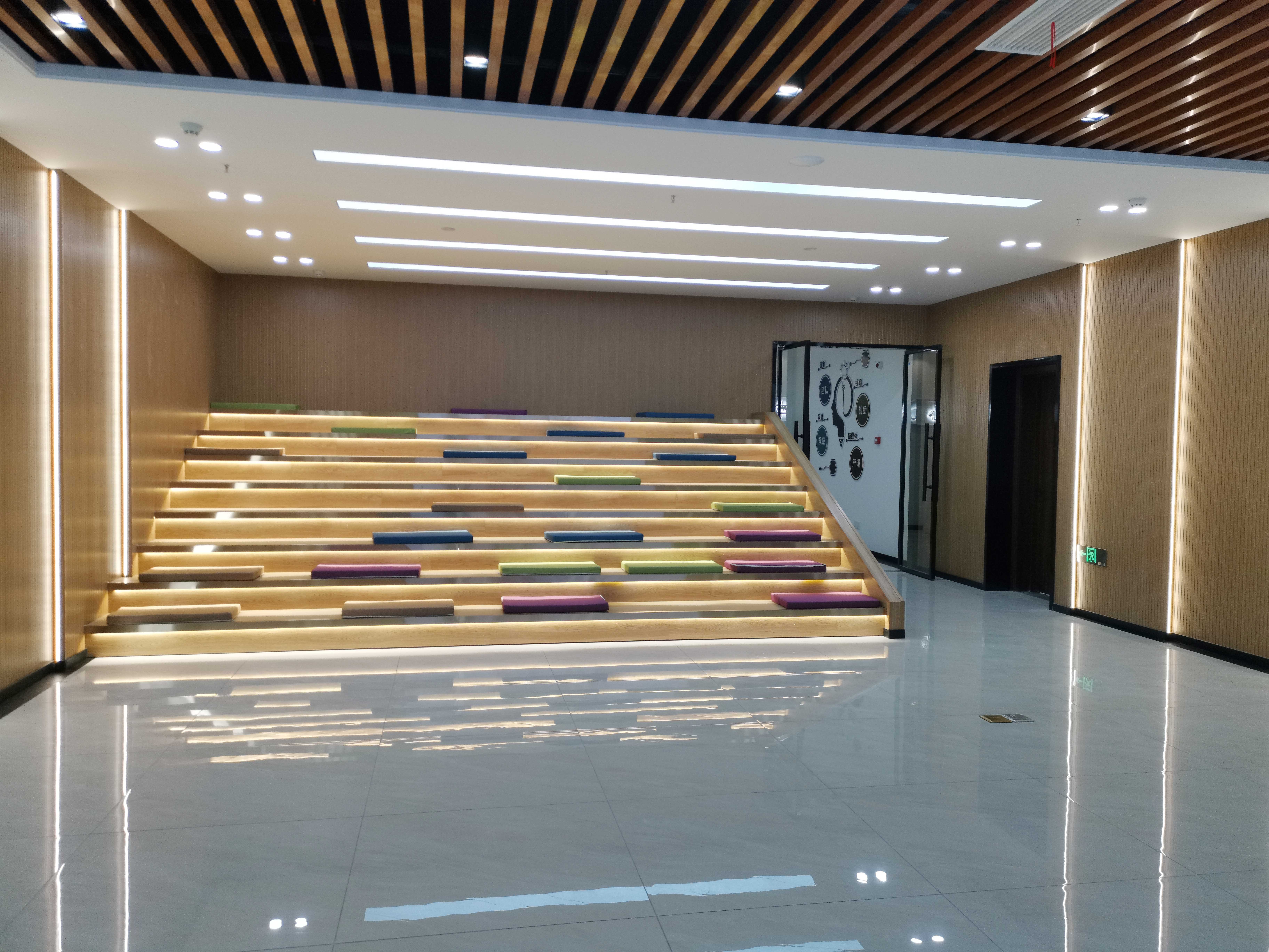 全椒國家電網(wǎng)500平方現(xiàn)代風展廳裝修案例(圖7) 微信圖片_2023062617311613 副本.jpg