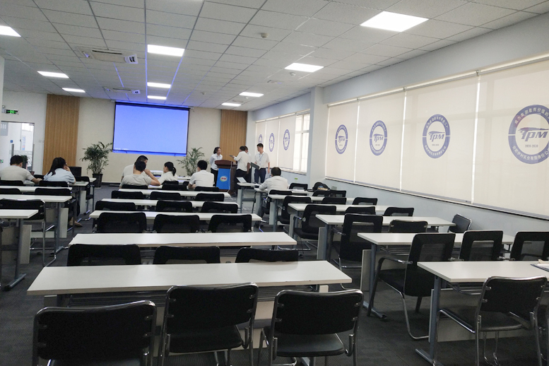 伊利廠房辦公室會(huì)議室翻新改造項(xiàng)目(圖5) IMG_20190717_170900 副本.jpg