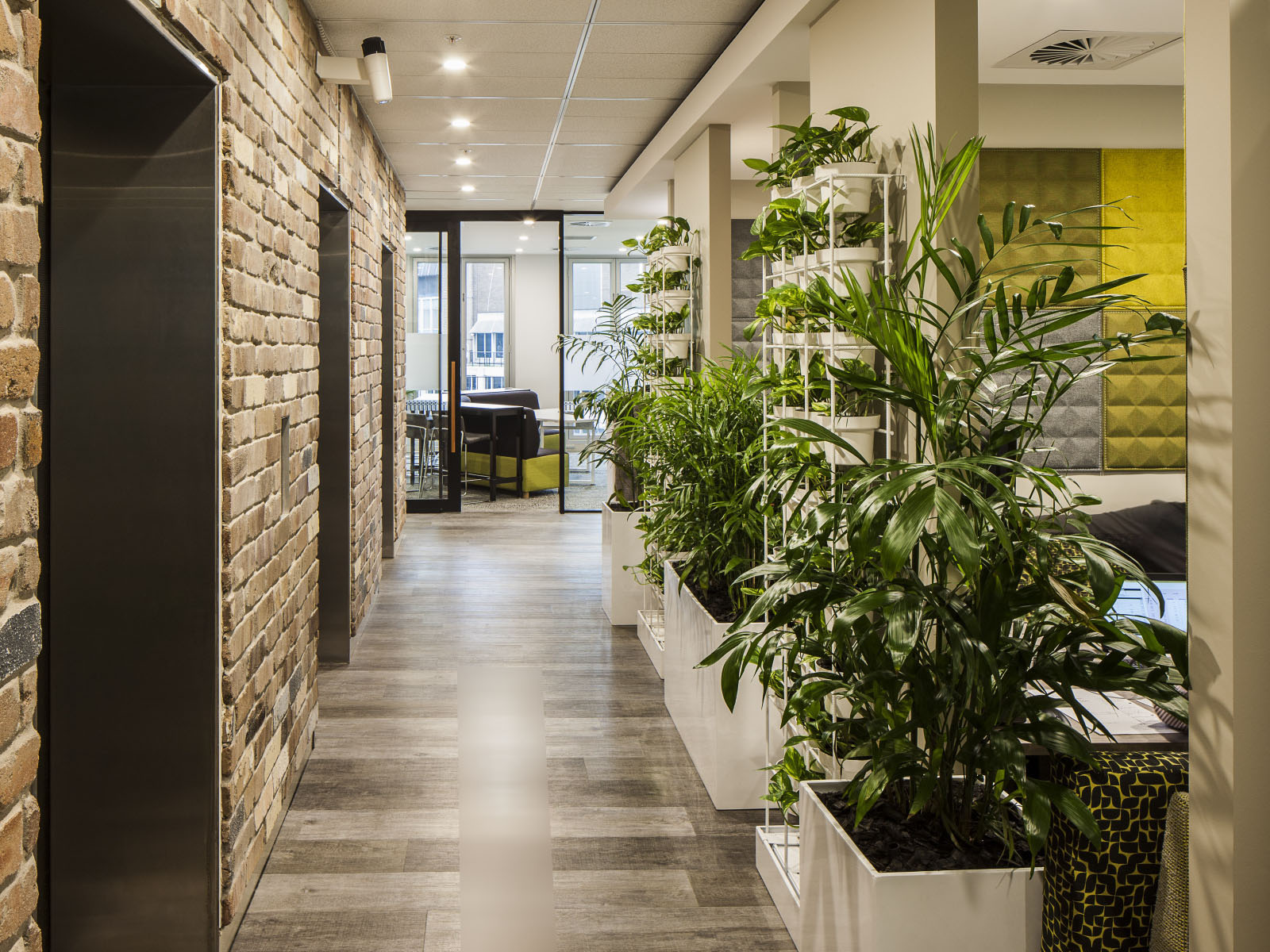 蕪湖1600平方現(xiàn)代簡(jiǎn)約辦公室裝修設(shè)計(jì)案例(圖3) 國外辦公 (13) 副本.jpg