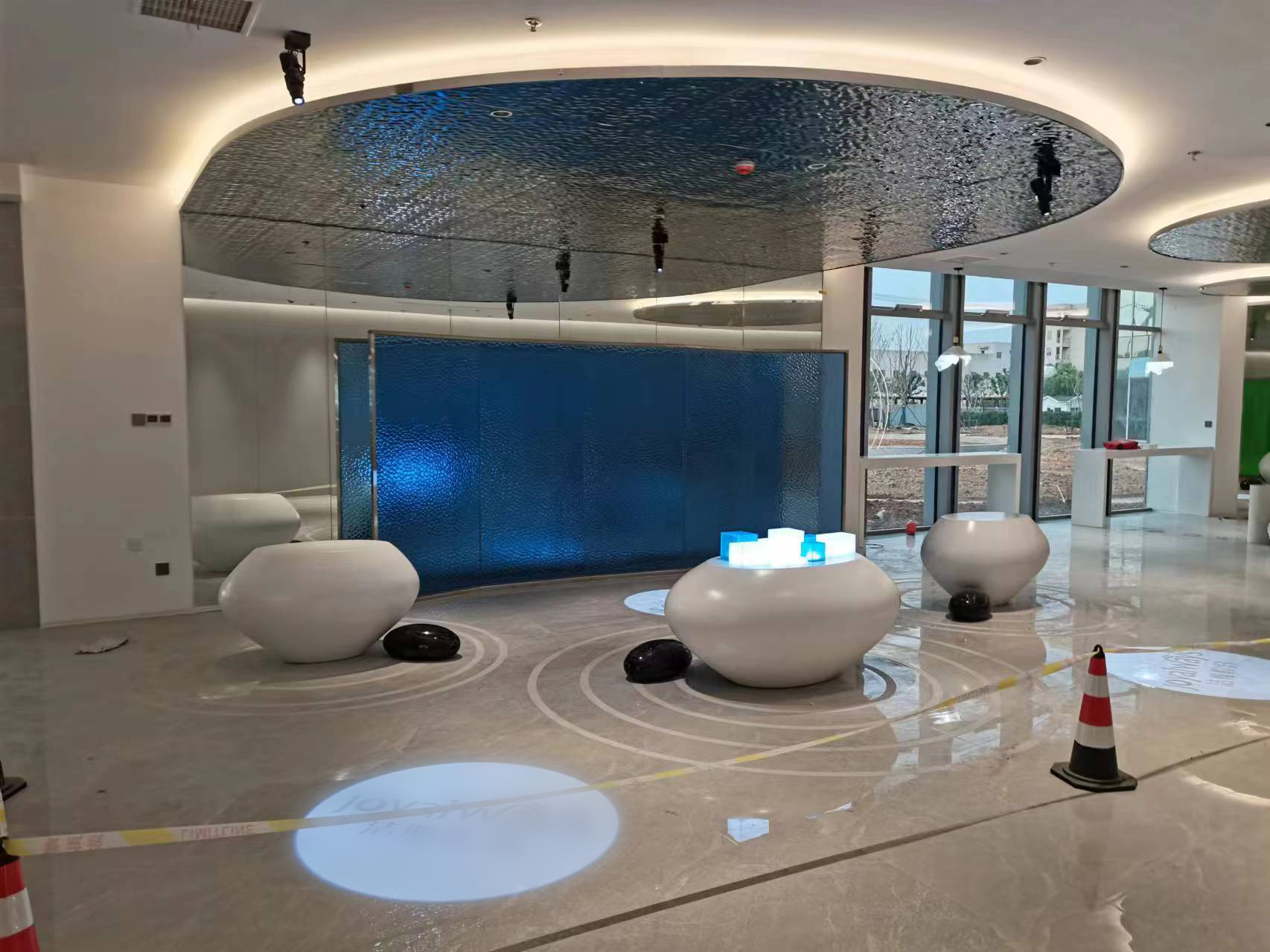 銅陵潔雅展廳文化長廊區(qū)域裝修設(shè)計案例(圖1) 文化長廊2.jpg