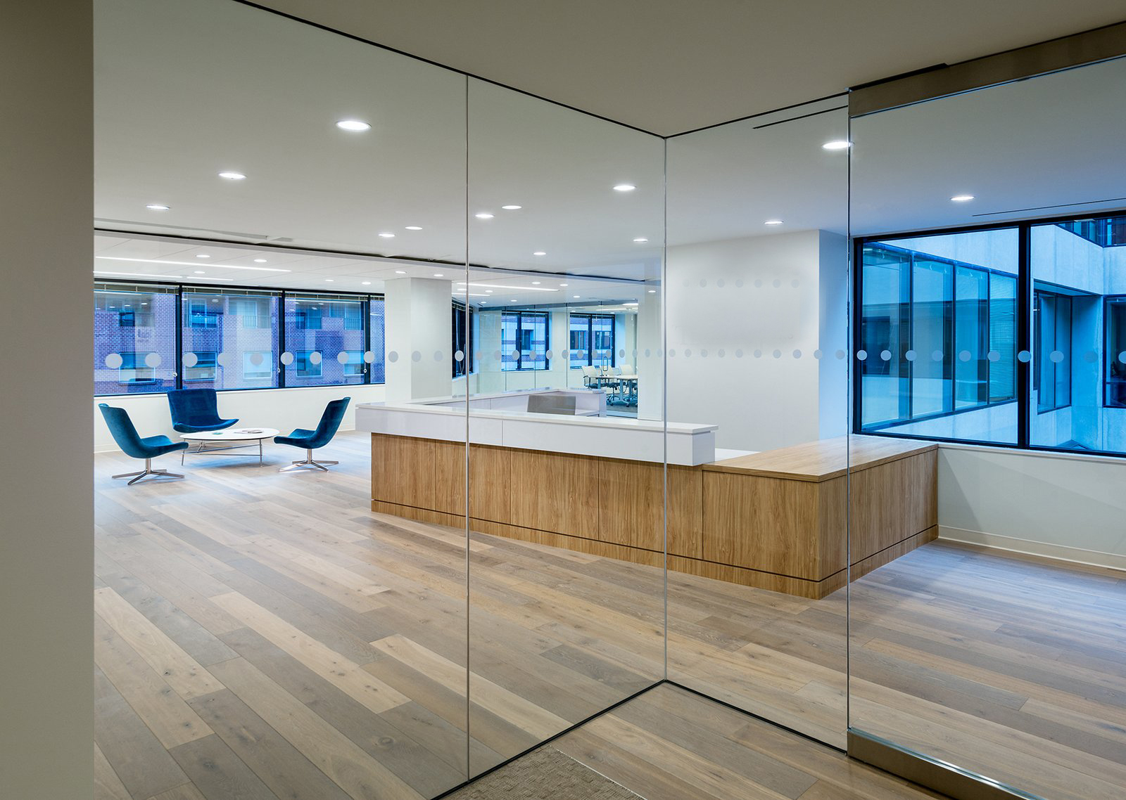 淮北2000㎡簡(jiǎn)約辦公室裝修設(shè)計(jì)項(xiàng)目案例分析(圖1) 國(guó)外辦公 (11).jpg