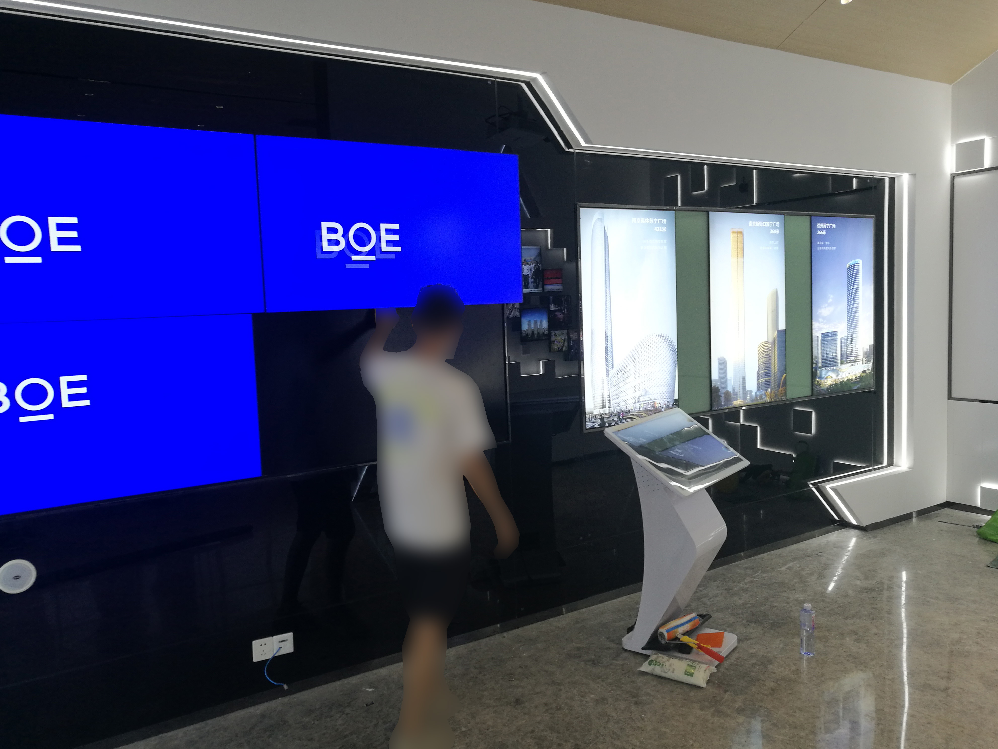 蘇寧置業(yè)集團有限公司安慶及滁州展廳裝修設(shè)計項目(圖2) 圖片2 副本.jpg