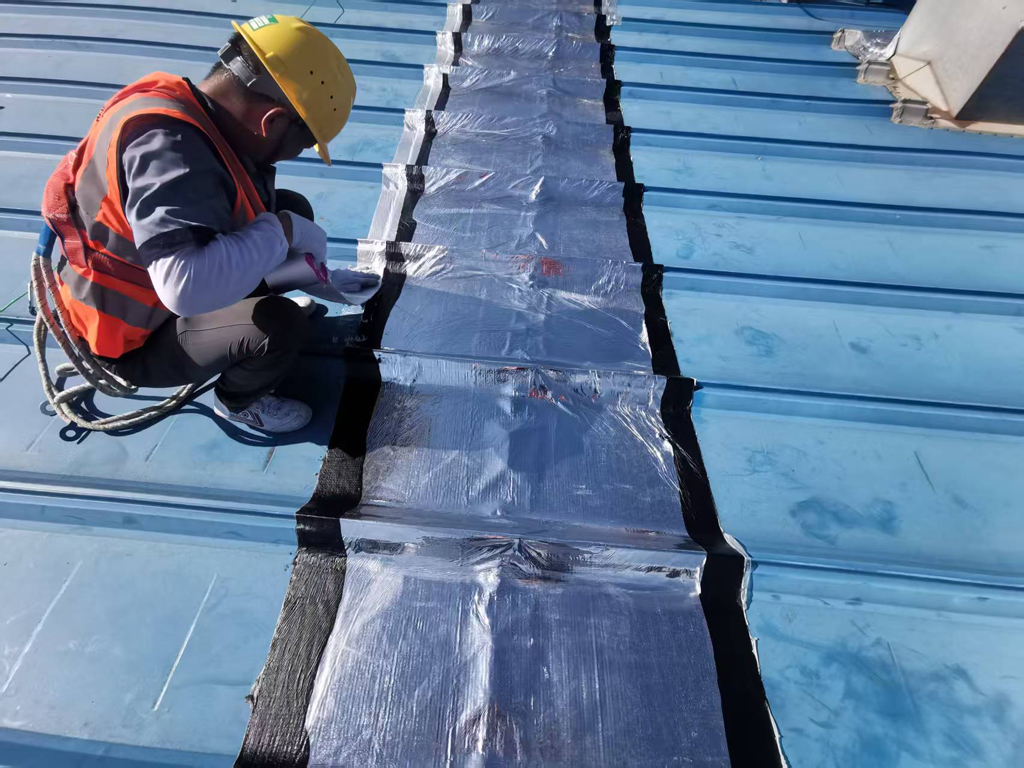 廠房翻新裝修---彩鋼板屋面漏水維修(圖4) 5.jpg