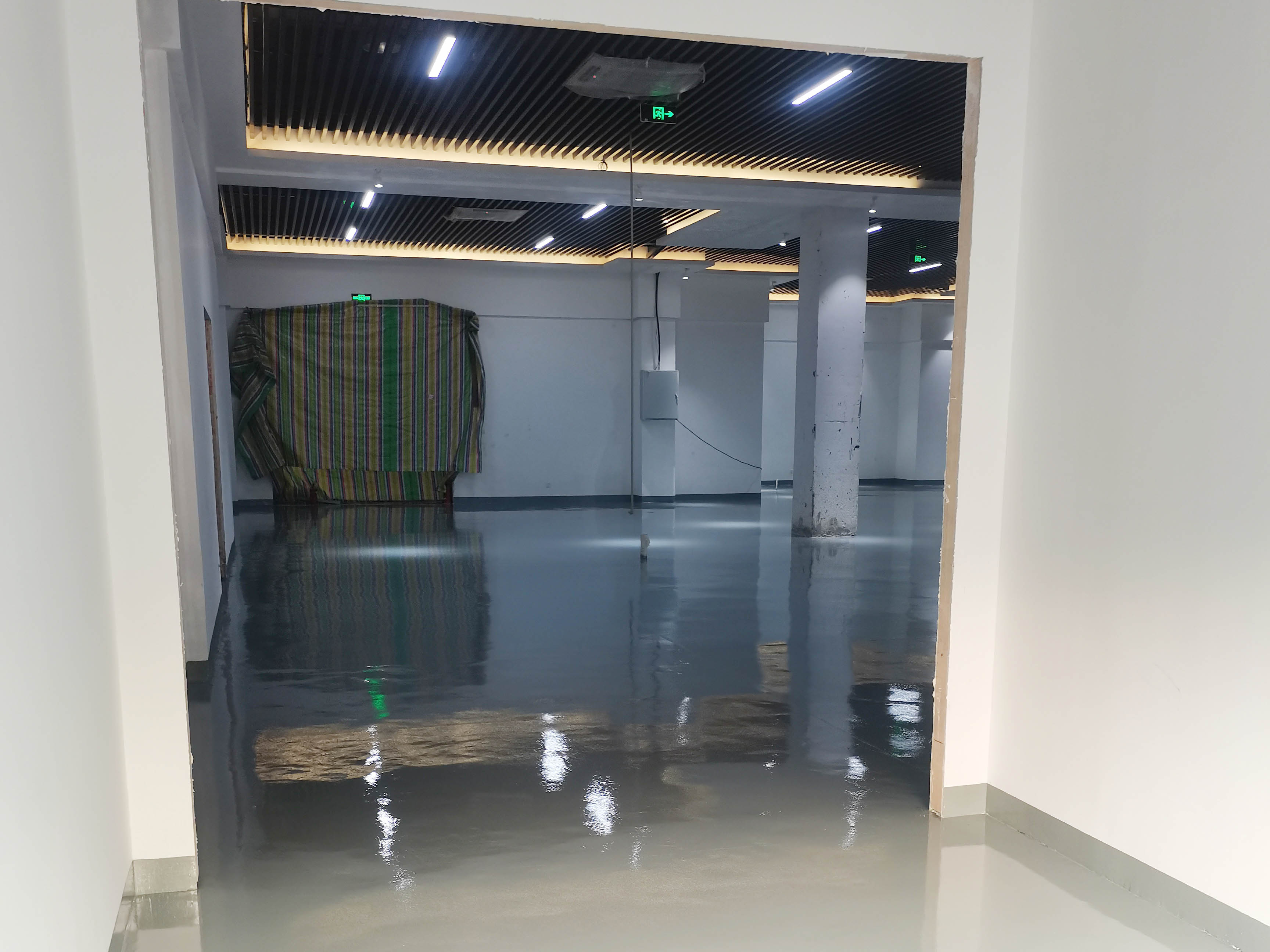 廠房翻新改造-大束科技有限責(zé)任公司車間廠房翻新改造(圖2) 國(guó)科2 副本.jpg